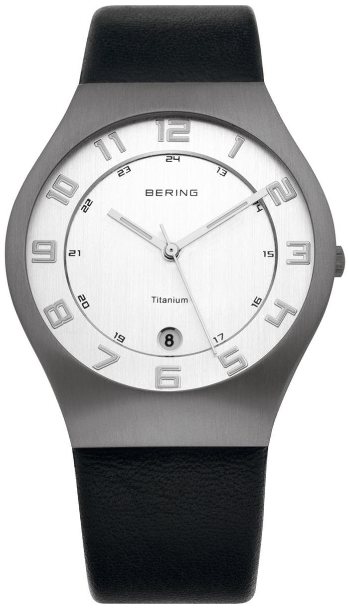 Bering Herrklocka 11937-400 Titanium Silverfärgad/Läder Ø37 mm
